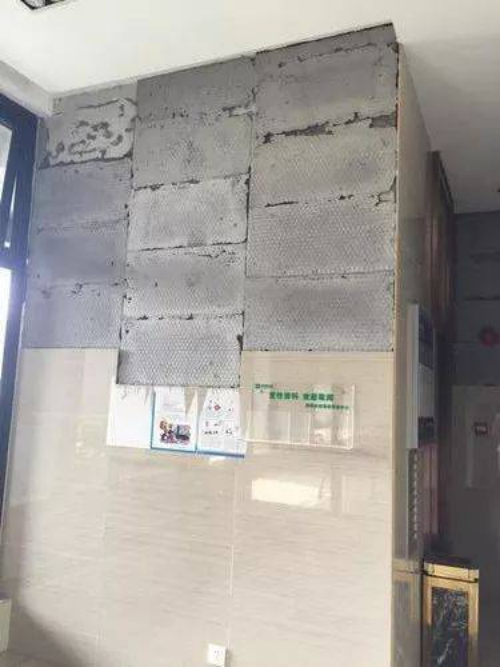 瓷磚背膠的作用是什么？